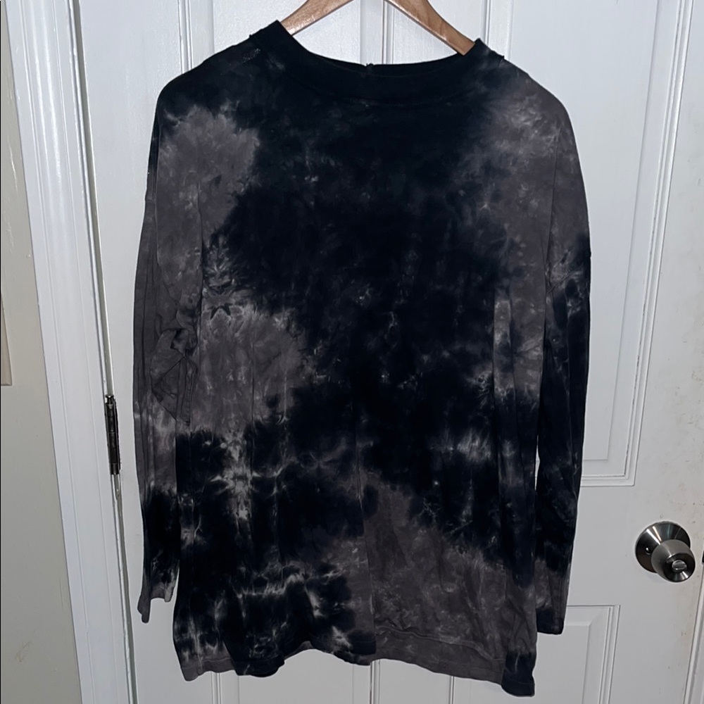 Free People We The Free Charcoal and Light Gray Long Sleeve Tie Dye